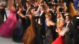 Stylistka radí: Je OK si na vysokoškolský ples vzít to samé jako na maturák?