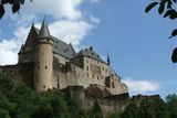 Středověký hrad v městečku Vianden, Lucembursko.
