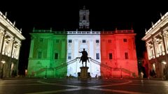 Římská radnice se v úterý večer rozsvítila v italských barvách.