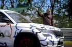 Video: Škoda si věří. Poslala rychlý Kodiaq RS na závodní okruh Nürburgring