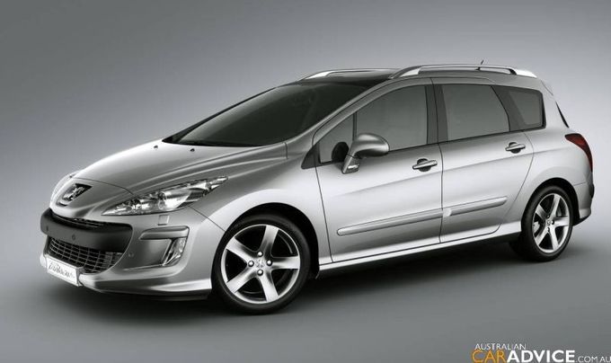 Peugeot 308, cena: 430 - 480 tisíc  Motor: 1.6VTi Emise CO2: 184 g/km Šrotovné: NE  Motor: 1,6HDi Emise CO2: 125 g/km Šrotovné: ANO