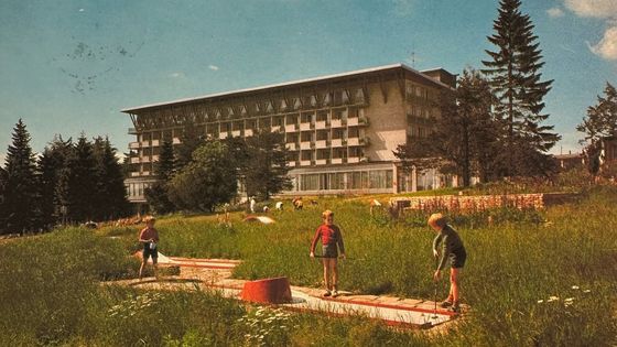 Zátopkovi tu byli na líbánkách. Komunisti pak z hotelu udělali ráj pro uranové dříče