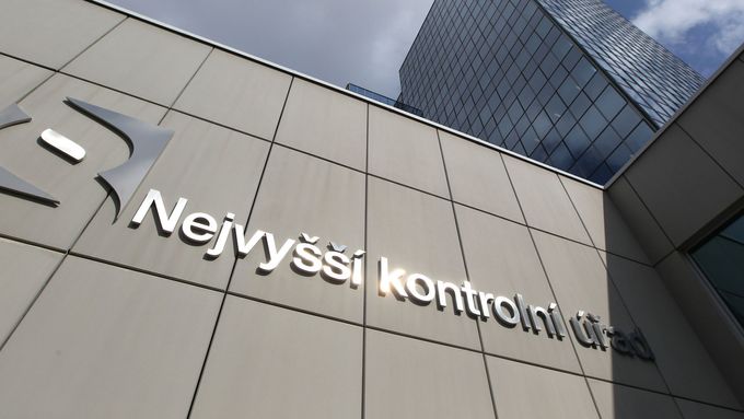 V současnosti Nejvyšší kontrolní úřad sídlí v holešovické budově Tokovo, která patří společnosti CPI. Nynější nájemní smlouva má skončit v roce 2023.