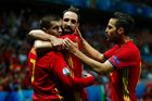Španělé smetli Turecko třemi góly a pojistili si postup ze skupiny