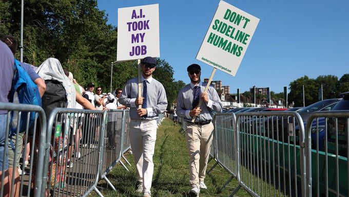 Protestující na letošním Wimbledonu.