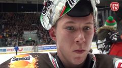 Málem se oběsil, kvůli strachu o místo mlčel. Brankář otevřeně popsal trýznivý boj o NHL