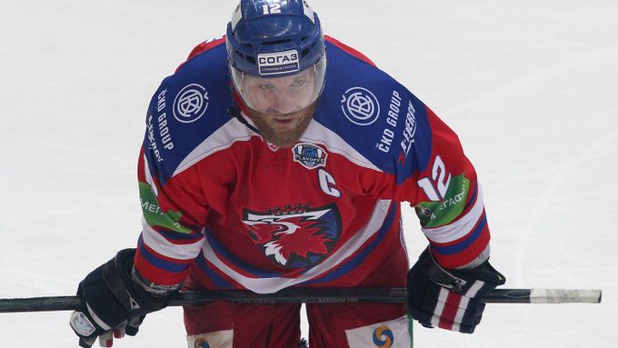 Kapitán Lva Praha Jiří Novotný je stejně jako celý tým zklamaný, že první mečbol na postup do finále KHL pražský celek nevyužil.