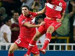 Při nedávném kvalifikačním zápase o postup na fotbalové mistrovství Evropy si turecké mužstvo v Berlíně muselo připadat jako doma