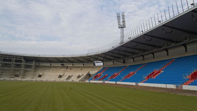 Podívejte se, jak vypadá zbrusu nový stadion v Ostravě, kde bude od nové sezony hrát Synot ligu Baník.