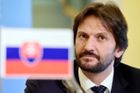 Slovenský ministr vnitra Kaliňák odstoupil. Předčasné volby by nám nevadily, řekl šéf koaliční SNS