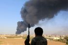 Libyjské milice se brání džihádistům, v přístavech hoří zásobníky s ropou