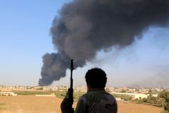 Libyjská armáda bombardovala letiště ovládané milicemi