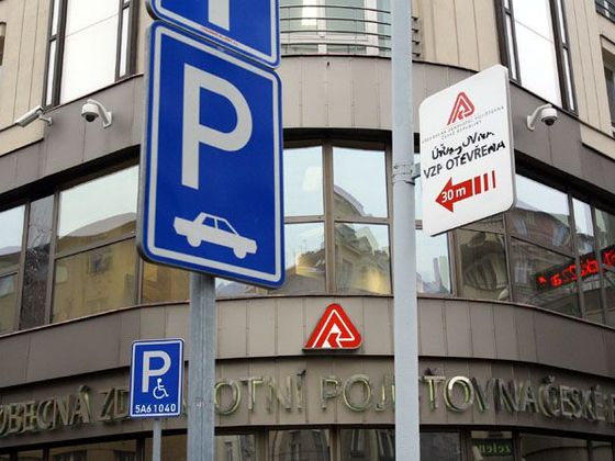 Jaké byly příjmy šéfů VZP? dům VZP