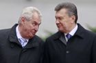 Zeman lobbuje za propuštění Tymošenkové opatrně
