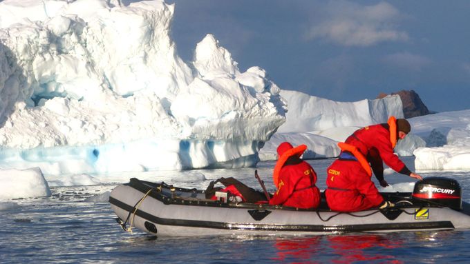 Čeští vědci na Antarktidě v minulých letech