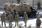 Při sebevražedném útoku na konvoj NATO v Kábulu zemřelo nejméně osm civilistů