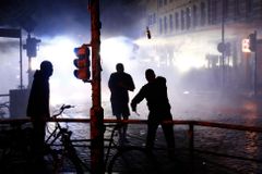 Česko v zrcadle nepokojů v Hamburku: globalizace je nám fuk, třeseme se před uprchlíky