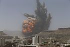 Na Jemen opět padají bomby. Arabská koalice obnovila nálety