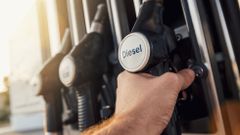 Nafta diesel ilustrace