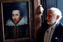 Shakespeare tvořil s pomocníky, tvrdí nový výzkum