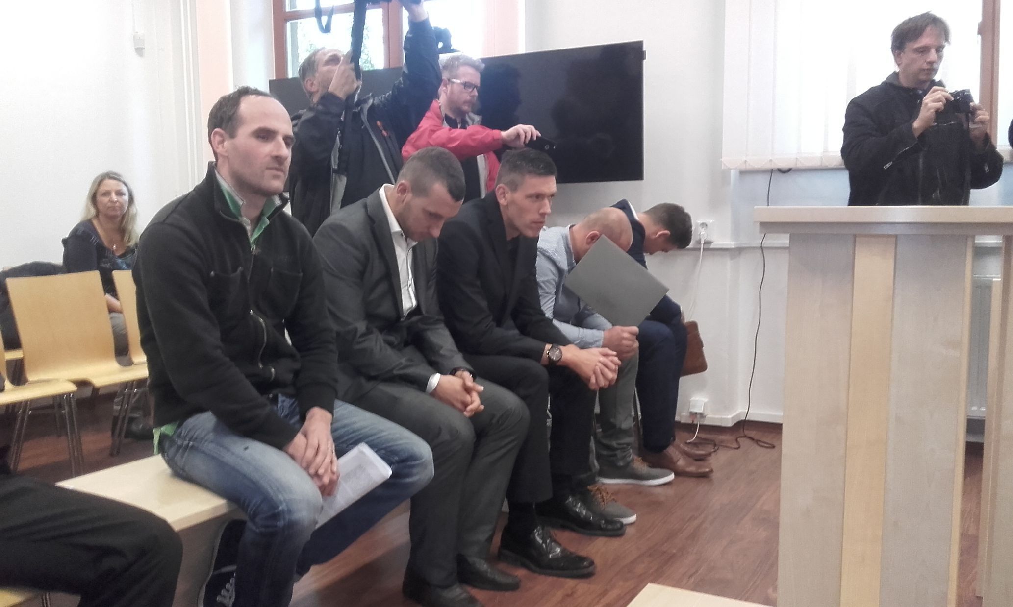 obžalovaní Daniel Kaplan (zleva), Zdeněk Kopas, Michal Macháček, David Placák a Jan Procházka