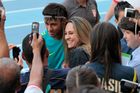 Ještě před tréninkem v Rio de Janeiru stihl hvězdný hráč potěšit fanoušky společnou fotografií.