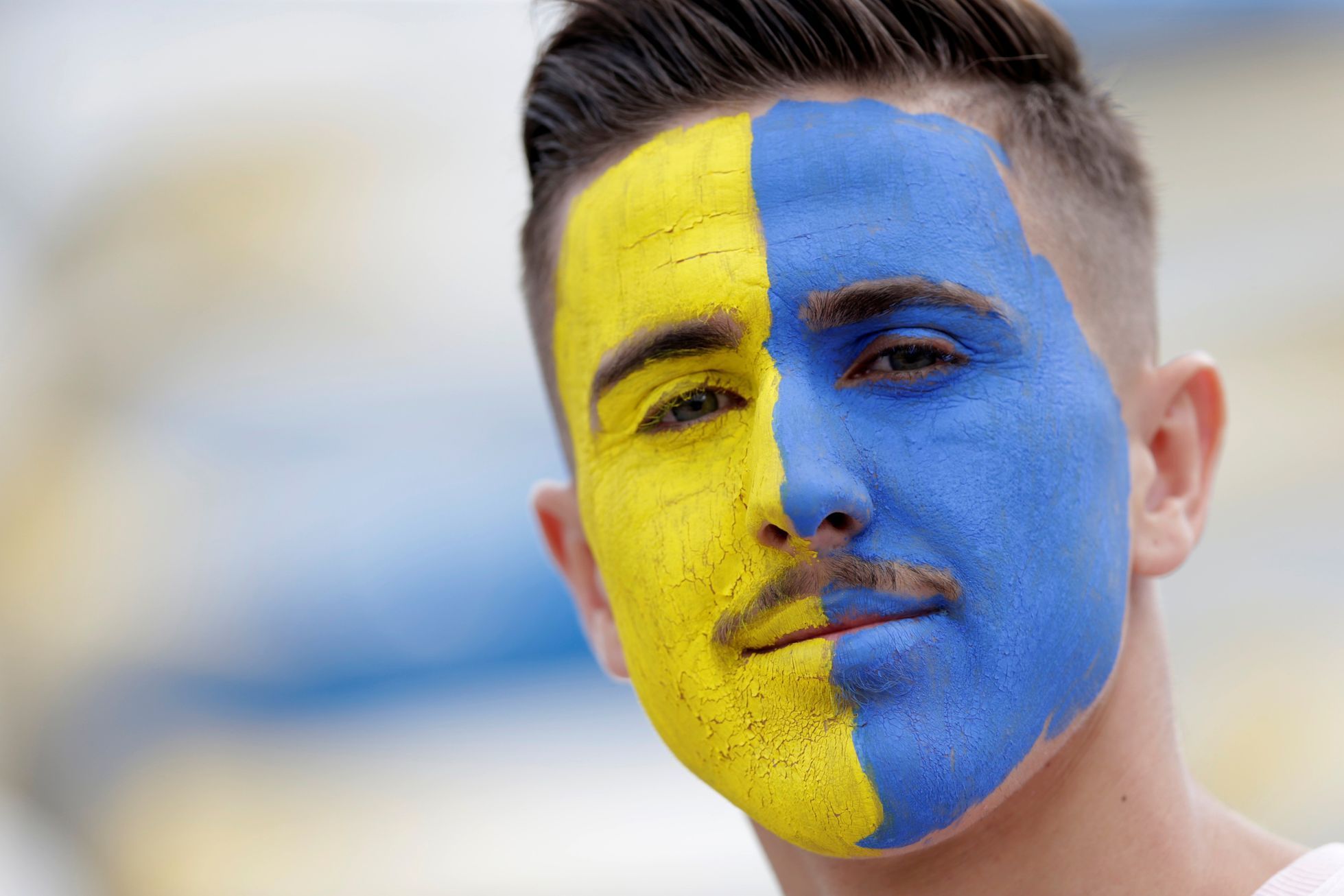fotbal, kvalifikace ME 2020, Kosovo - Česko, fanoušek Kosova