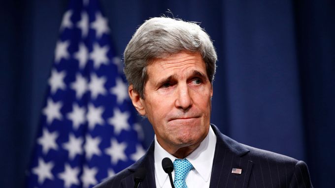 Americký ministr zahraničí John Kerry v sobotu přiletěl v rámci své blízkovýchdní mise do Egypta.