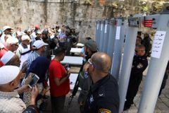 Ve východním Jeruzalémě došlo k potyčkám. Zraněno bylo 50 Palestinců a jeden izraelský policista