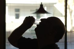 Na Sibiři nemají geny na alkohol, chystá se prohibice