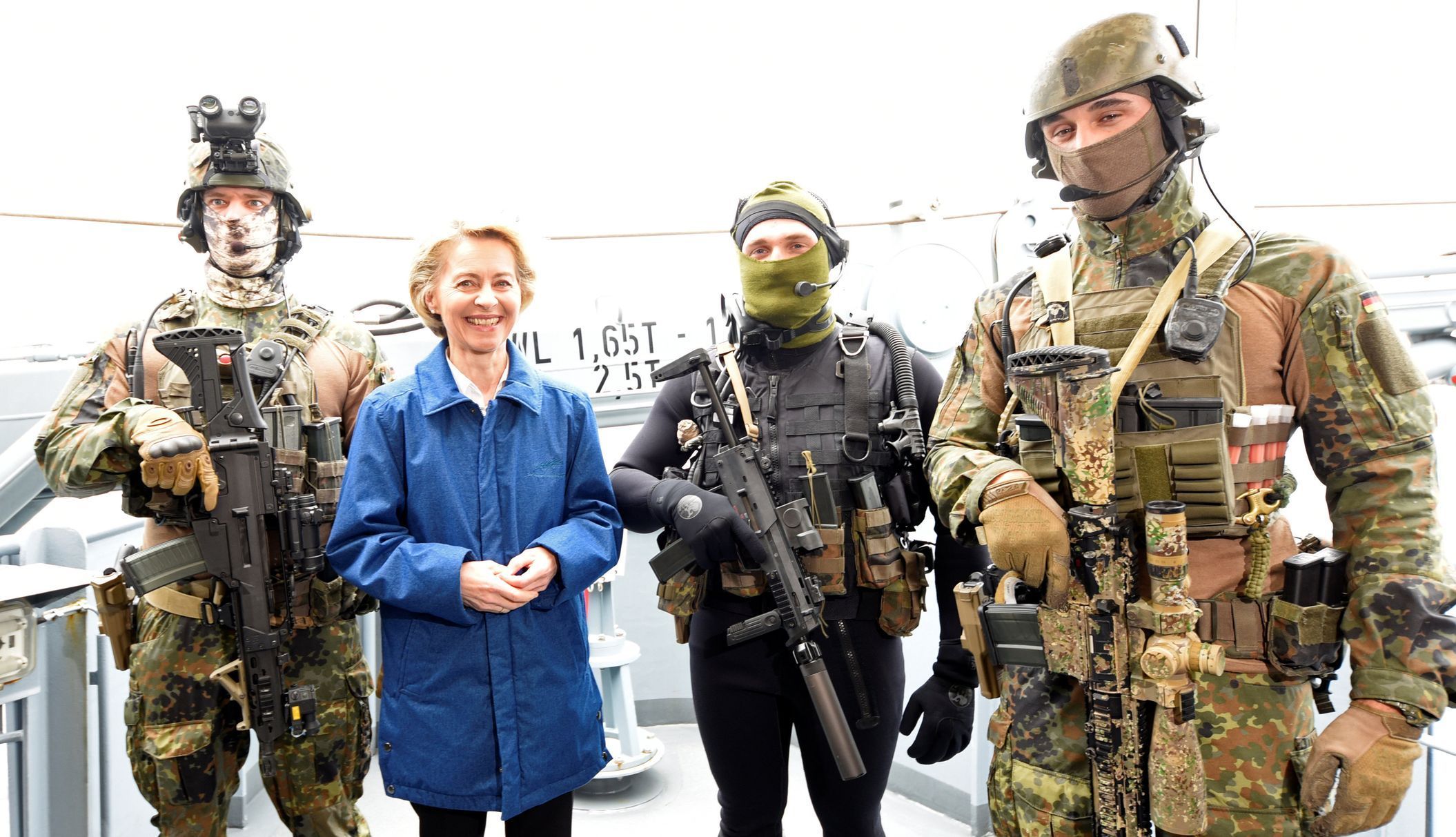 Německo armáda Bundeswehr Ursula von der Leyenová ministryně obrany na návštěvě u speciálních jednotek námořnictva v Kielu