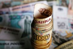 Další den finanční války: Rusko se připravuje na šok po otevření burzy, Čína ustupuje