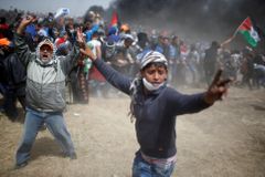 Po dalších protestech v pásmu Gazy zůstal jeden mrtvý a nejméně 500 zraněných