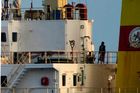 Loď unesenou somálskými piráty po měsících zajistilo Indické námořnictvo