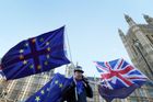 Evropská komise schválila návrh dohody o odchodu Británie z EU