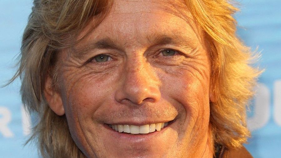 Herec Christopher Atkins, který se proslavil snímkem Modrá laguna, na premiéře filmu Surfařka v březnu 2011