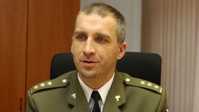 Generál Pavel Kříž zamířil po 13 letech u Vojenské policie na velitelství NATO.