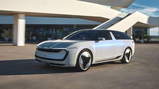 Škodovácký kombík jako magnet. Za volantem auta, které není Octavia, ale mohlo by být