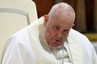 Papež to tak nemyslel, vysvětluje Vatikán Františkovy výroky o "bílé vlajce"