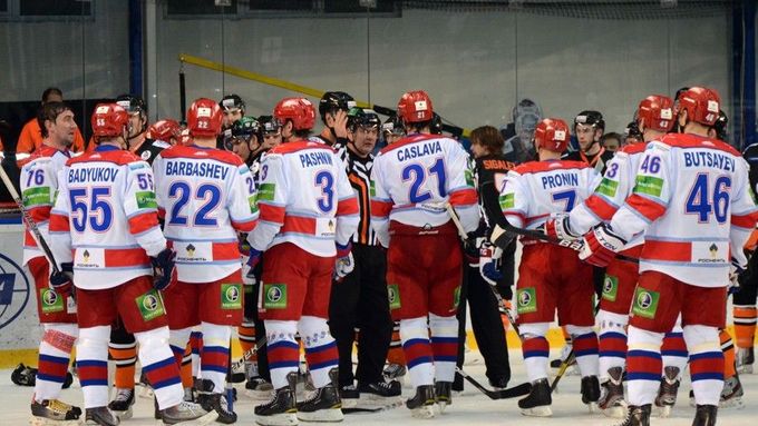 Porada před zápasem KHL. Bude se CSKA Moskva v příští sezoně radit ve vysočanské hale?