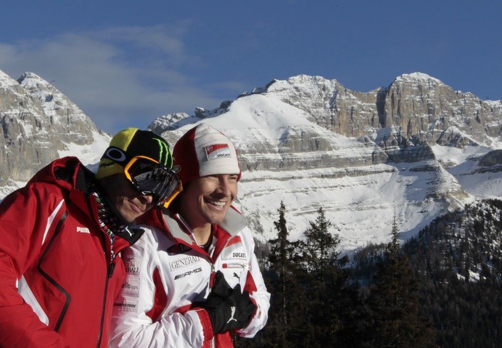 WROOOM "F1 & MotoGp International Press Ski Meeting" (Rossi a Hayden)