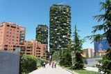 Obytný soubor Bosco Verticale (vertikální les) v milánské čtvrti Porta Nuova byl oficiálně otevřen v říjnu 2014.