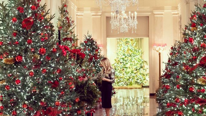 Tohle jí chybět nebude: Melania Trump naposledy vánočně vyzdobila Bílý dům