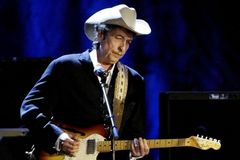 Koncerty Boba Dylana budou bez mobilů. Návštěvníci si muzikanta nevyfotí ani nenatočí