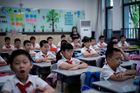 Čína mění osnovy ve školách. Děti se mají učit, jak režim skvěle zvládl pandemii