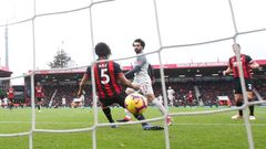 Mohamed Salah z Liverpoolu dívá gól do sítě Bournemouthu