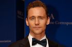 Novým Jamesem Bondem bude Tom Hiddleston, píší ostrovní média. Bookmakeři pozastavují sázky