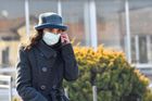 České firmě se v Číně ztratilo 750 tisíc respirátorů. Bojí se, že je vláda znárodnila