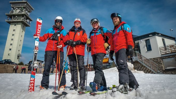 Ve spolupráci s Českou televizí vznikl dokumentární film s názvem Ve službě horám, který vzdává hold lidem z Horské služby ČR.