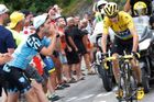 Jak udržíte davy od trati? Froome má obavy o Tour de France "bez diváků"